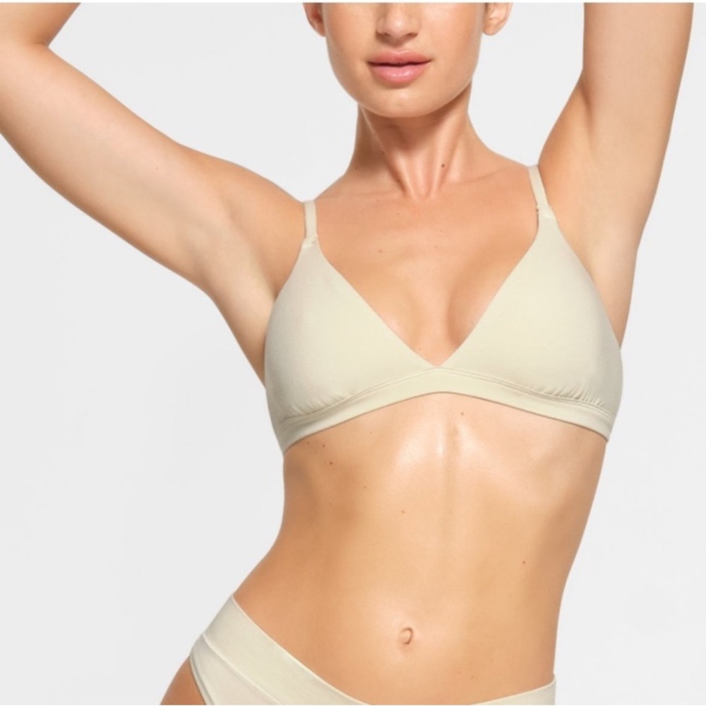NEW- Skims Triangle Bralette in Bone